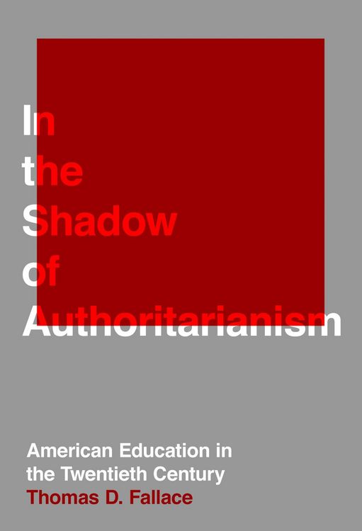 Produktbild: In the Shadow of Authoritarianism