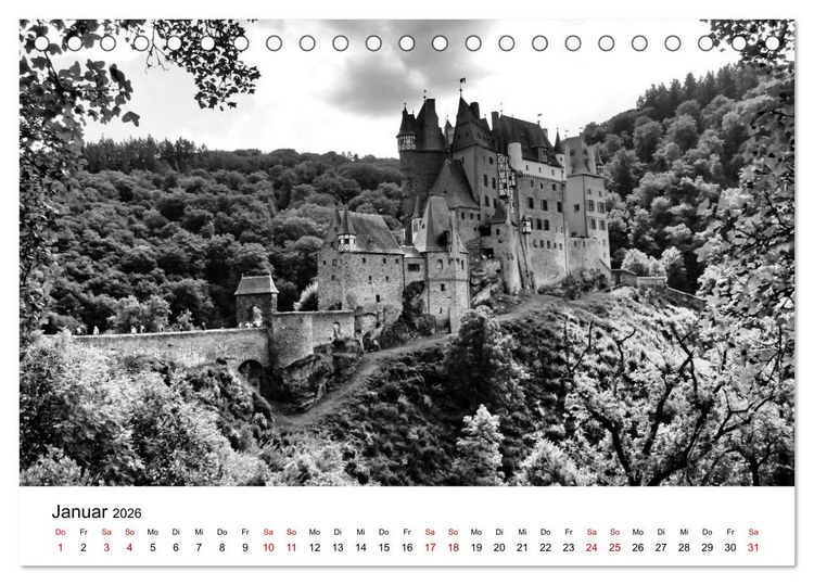 Produktbild: Burgen in schwarzwei&szlig; - Wie aus alten Zeiten (Tischkalender 2026 DIN A5 quer), CALVENDO Monatskalender