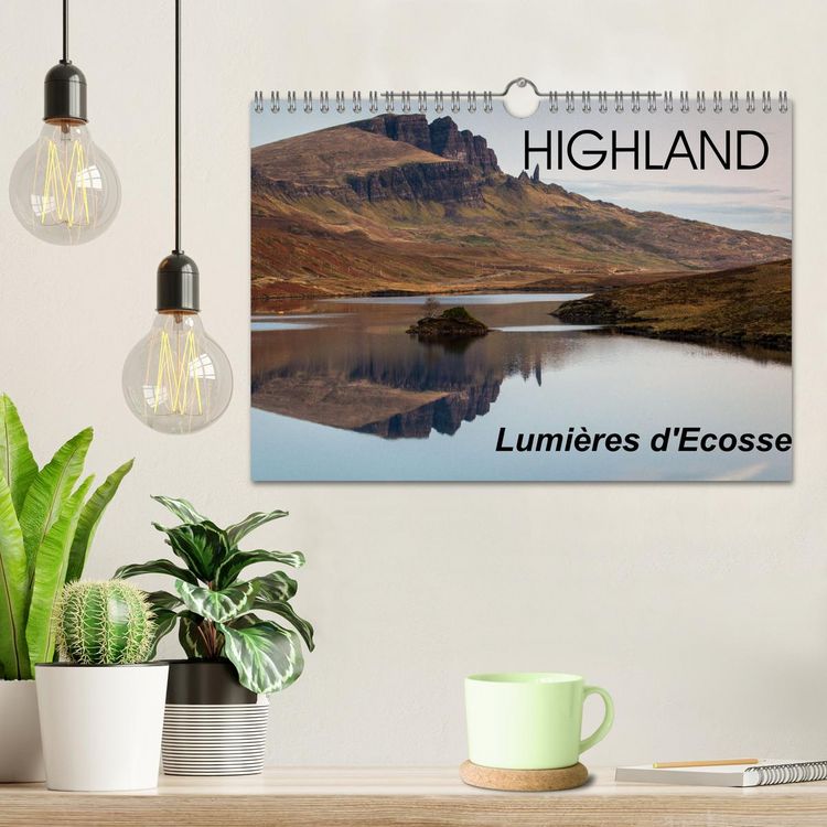 Produktbild: HIGHLAND, Lumi&egrave;res d'Ecosse (Calendrier mural 2026 DIN A4 vertical), CALVENDO calendrier mensuel