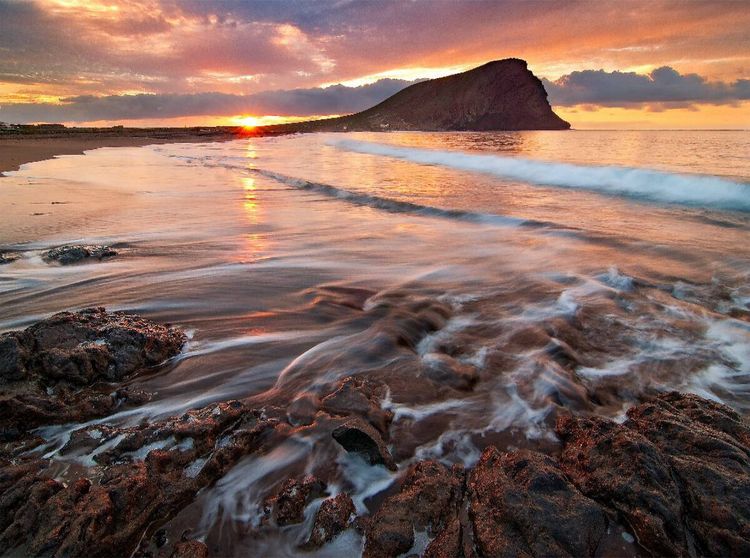 Produktbild: CALVENDO Puzzle Tejita Sunrise | 2000 Teile Lege-Gr&ouml;&szlig;e 90x67cm Foto-Puzzle f&uuml;r gl&uuml;ckliche Stunden