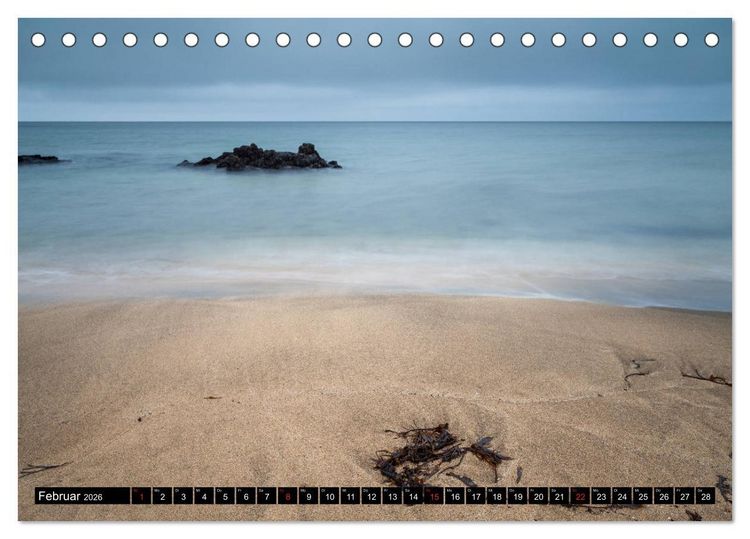 Produktbild: Blick aufs ruhige Meer (Tischkalender 2026 DIN A5 quer), CALVENDO Monatskalender