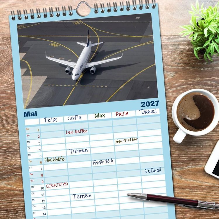 Produktbild: Familienplaner 2027 - Airbus A320 Das Brot und Butter Flugzeug mit 5 Spalten (Wandkalender, 21 x 45 cm) CALVENDO