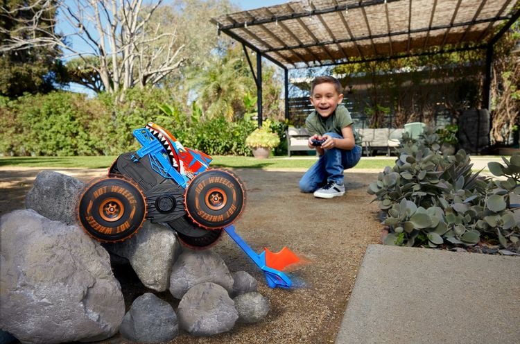 Produktbild: Hot Wheels Monster Trucks Tiger Shark Climber RC-Fahrzeug, batteriebetriebener