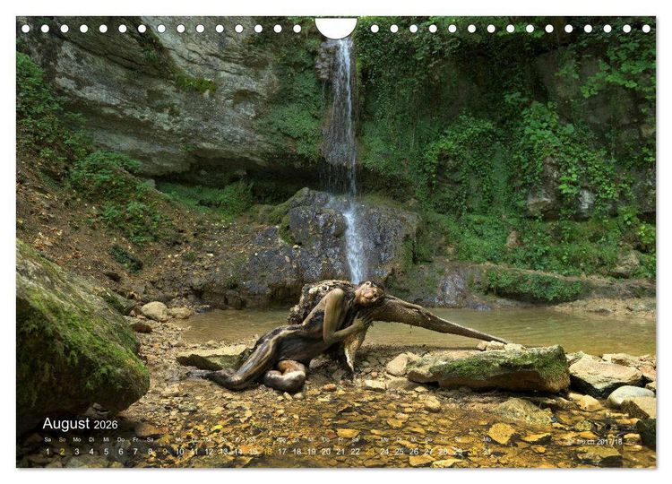Produktbild: BODYPAINTING AM WASSERFALL VON LINN (Wandkalender 2026 DIN A4 quer), CALVENDO Monatskalender