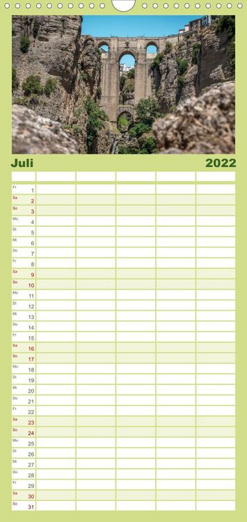 Produktbild: Familienplaner Andalusien - die Wiege vieler spanischer Traditione (Wandkalender 2022 , 21 cm x 45 cm, hoch)
