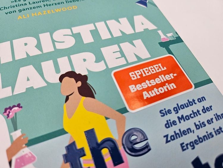 Produktbild: The Soulmate Equation – Sie glaubt an die Macht der Zahlen, bis er ihr Ergebnis ist