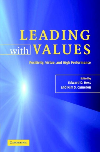 Produktbild: Leading with Values