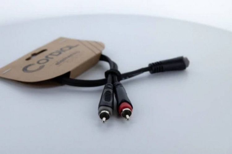 Produktbild: Cordial 14889 Klinke / Cinch Audio Y-Adapter [1x Klinkenbuchse 3.5 mm - 2x Cinch-Buchse] 0.30 m Schwarz PVC-Mantel, Zwillingsleitung