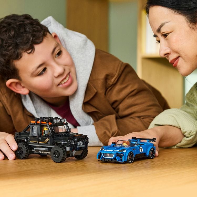 Produktbild: LEGO Speed Champions 77264 Jaguar Project 7 & Land Rover Defender, Spielzeugautos f&uuml;r Kinder