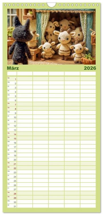Produktbild: Familienplaner 2026 - Amigurumi M&auml;rchenstunde nach den Gebr&uuml;dern Grimm mit 5 Spalten (Wandkalender, 21 x 45 cm) CALVENDO