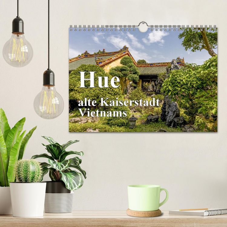 Produktbild: Hue alte Kaiserstadt Vietnams (Wandkalender 2026 DIN A4 quer), CALVENDO Monatskalender