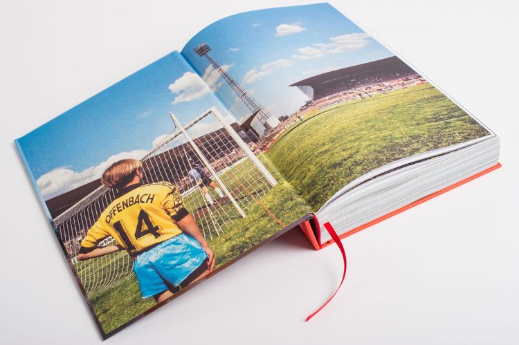 Produktbild: Das gro&szlig;e 11 Freunde Buch