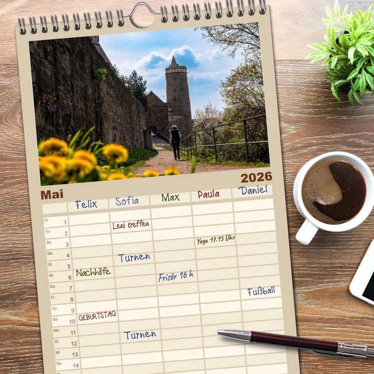 Produktbild: Familienplaner 2026 - Bautzen neu erleben - Monat f&uuml;r Monat urban eingefangen mit 5 Spalten (Wandkalender, 21 x 45 cm) CALVENDO