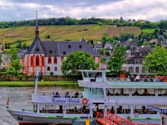 Produktbild: CALVENDO Puzzle Blick auf Bernkastel-Kues | 1000 Teile Lege-Gr&ouml;&szlig;e 64x48cm Foto-Puzzle f&uuml;r gl&uuml;ckliche Stunden