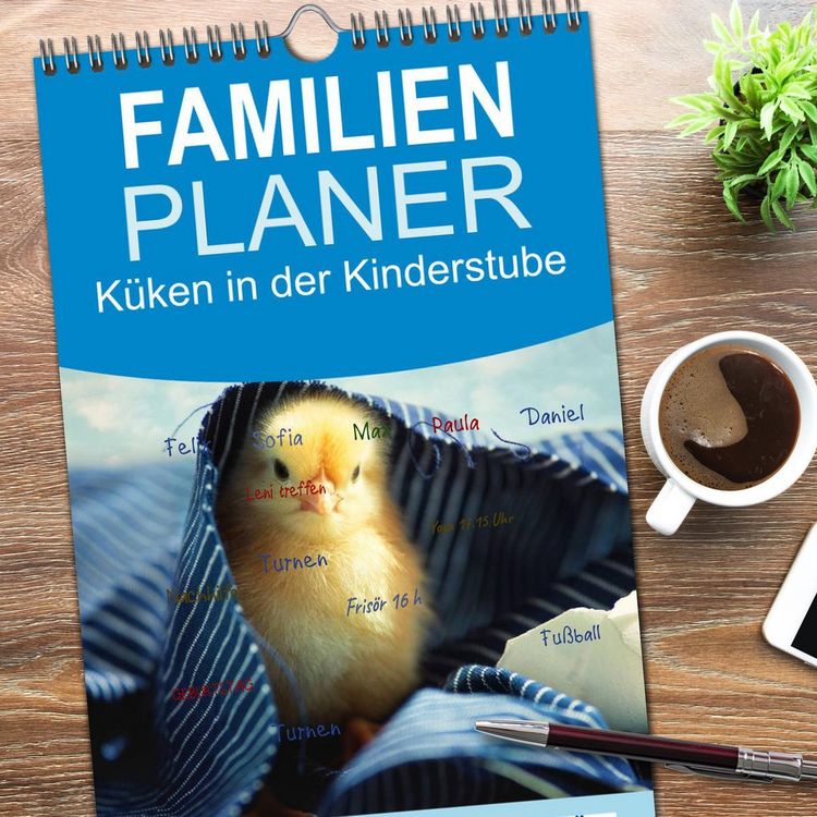 Produktbild: Familienplaner 2026 - K&uuml;ken in der Kinderstube mit 5 Spalten (Wandkalender, 21 x 45 cm) CALVENDO