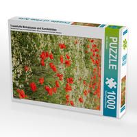 Produktbild: CALVENDO Puzzle Traumhafte Mohnblumen und Kamillebl&uuml;ten | 1000 Teile Lege-Gr&ouml;&szlig;e 64x48cm Foto-Puzzle f&uuml;r gl&uuml;ckliche Stunden