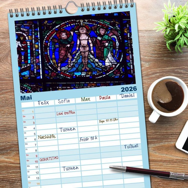 Produktbild: Familienplaner 2026 - Bilder aus Licht - Notre Dame de Chartres mit 5 Spalten (Wandkalender, 21 x 45 cm) CALVENDO
