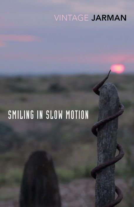 Produktbild: Smiling in Slow Motion