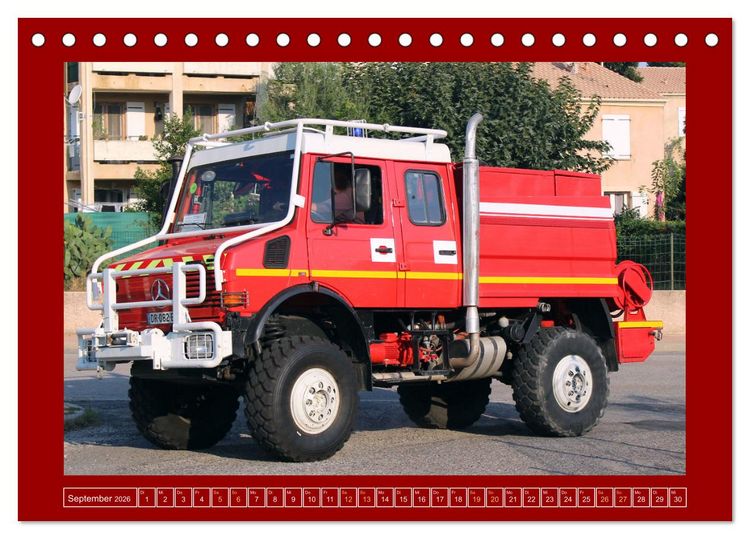 Produktbild: Unimog bei der Feuerwehr (Tischkalender 2026 DIN A5 quer), CALVENDO Monatskalender