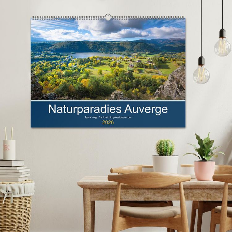 Produktbild: Naturparadies Auvergne (Wandkalender 2026 DIN A2 quer), CALVENDO Monatskalender