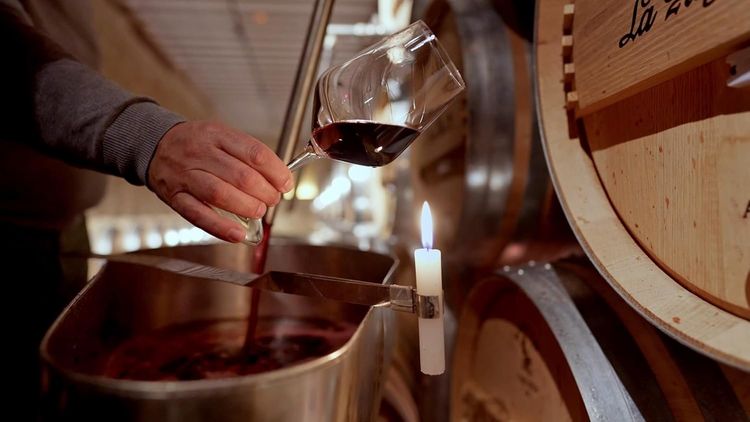 Produktbild: Das Land der tausend Weine (OmU)