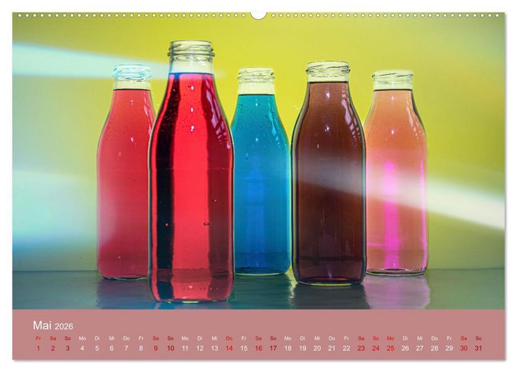 Produktbild: Die gute alte Milchflasche (hochwertiger Premium Wandkalender 2026 DIN A2 quer), Kunstdruck in Hochglanz