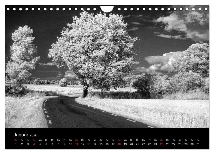 Produktbild: Objekte in schwarz weiss (Wandkalender 2026 DIN A4 quer), CALVENDO Monatskalender