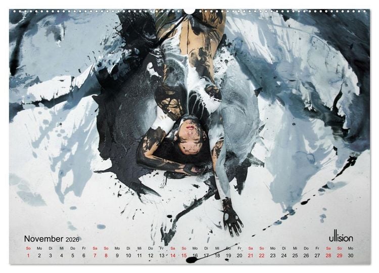 Produktbild: Akt in Farbe &ndash; schwarzwei&szlig; (Wandkalender 2026 DIN A2 quer), CALVENDO Monatskalender