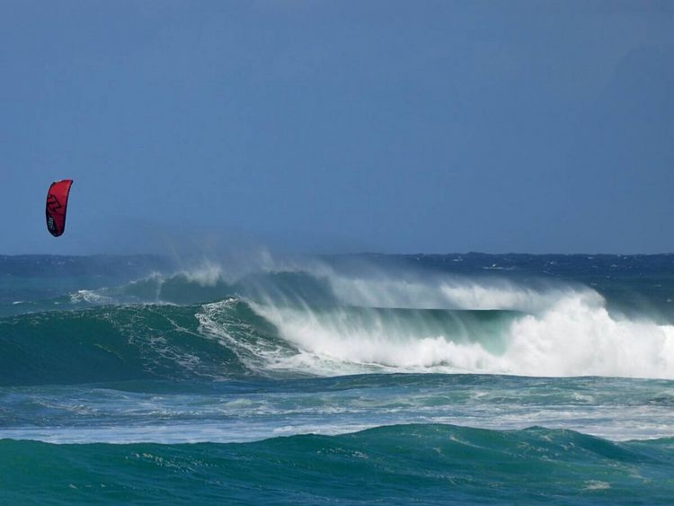 Produktbild: CALVENDO Puzzle Kitesurfer, North Shore Oahu, Hawaii | 1000 Teile Lege-Gr&ouml;&szlig;e 64x48cm Foto-Puzzle f&uuml;r gl&uuml;ckliche Stunden