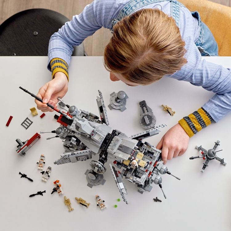 Produktbild: LEGO Star Wars 75337 AT-TE Walker - Die Rache der Sith-Set mit Figuren