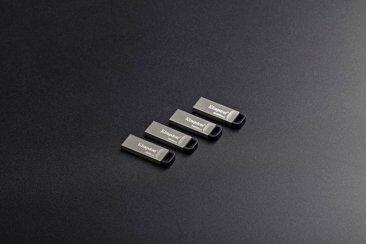 Produktbild: Kingston DataTraveler Kyson USB-Stick Retail 64GB Silber DTKN/64GB USB-A (USB 3.2 Gen 1)