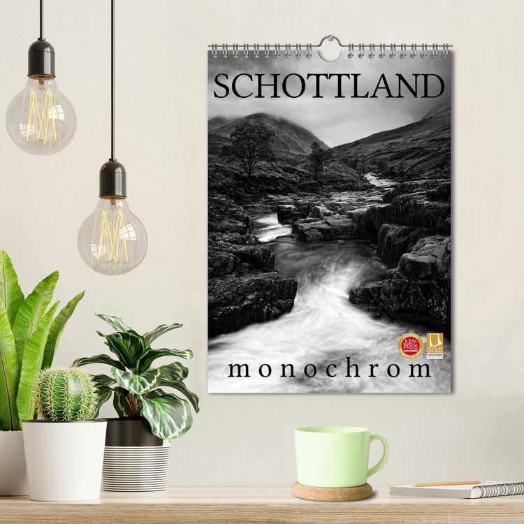 Produktbild: Schottland Monochrom (Wandkalender 2026 DIN A4 hoch), CALVENDO Monatskalender