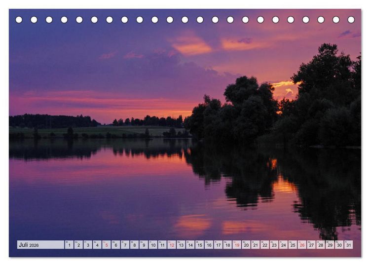 Produktbild: Das Blaue Land - Himmel, Seen und Berge im bayerischen Voralpenland (Tischkalender 2026 DIN A5 quer), CALVENDO Monatskalender