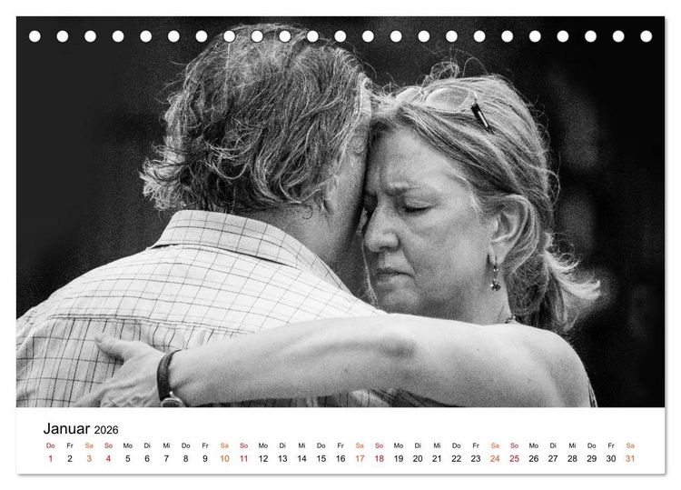 Produktbild: Tango Argentino - Paare beim Tanz auf &ouml;ffentlichen Pl&auml;tzen (Tischkalender 2026 DIN A5 quer), CALVENDO Monatskalender