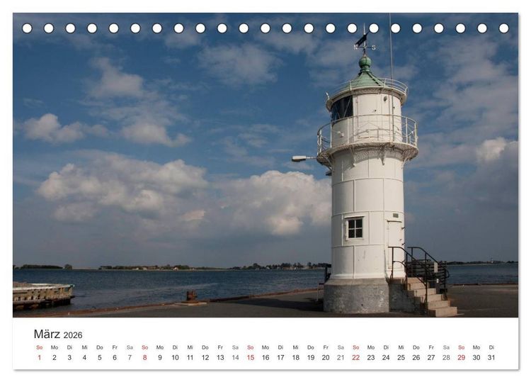Produktbild: Leuchtt&uuml;rme und Leuchtfeuer an der Ostsee (Tischkalender 2026 DIN A5 quer), CALVENDO Monatskalender