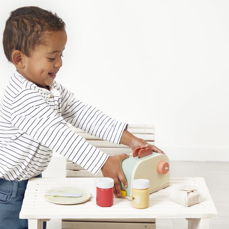 Produktbild: Toaster-Spielset "Liebe Omama" &ndash; Fr&uuml;hst&uuml;cksfreude mit Butter & Marmelade