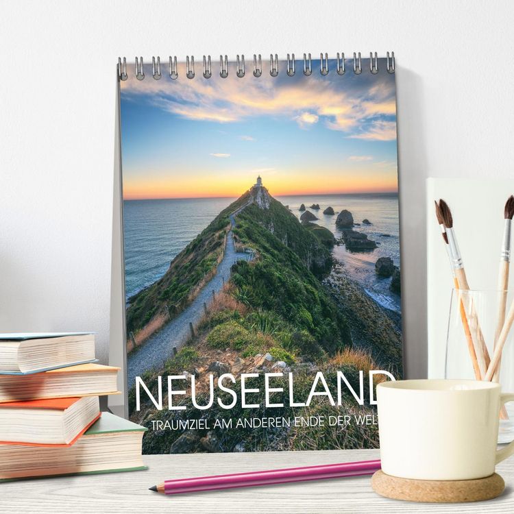 Produktbild: NEUSEELAND - TRAUMZIEL AM ANDEREN ENDE DER WELT (Tischkalender 2026 DIN A5 hoch), CALVENDO Monatskalender