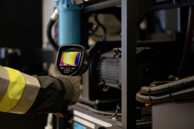 Produktbild: FLIR E8 Pro W&auml;rmebildkamera -20 bis +550&deg;C 320 x 240 Pixel 9Hz Touchscreen