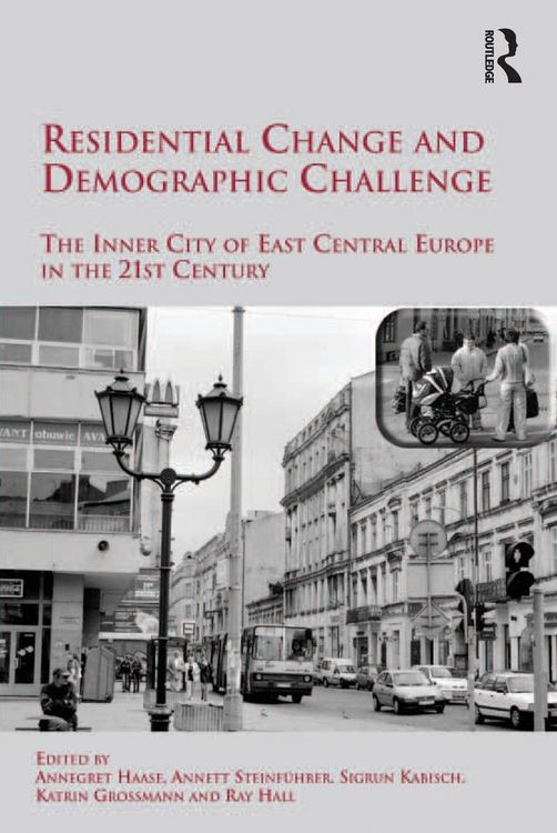 Produktbild: Residential Change and Demographic Challenge