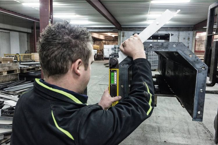 Produktbild: Stabila TECH 700 DA 18903 Digitaler Winkelmesser 450 mm