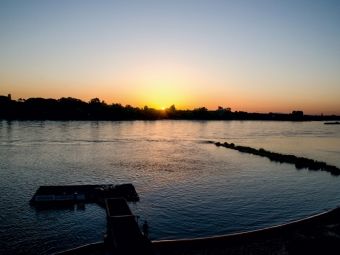 Produktbild: CALVENDO Puzzle Sonnenuntergang im K&ouml;lner S&uuml;den 1000 Teile Puzzle quer | 1000 Teile Lege-Gr&ouml;&szlig;e 64 &times; 48 cm Foto-Puzzle f&uuml;r gl&uuml;ckliche Stunden