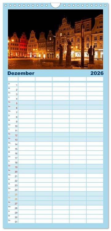 Produktbild: Familienplaner 2026 - Ostseeperle Rostock mit 5 Spalten (Wandkalender, 21 x 45 cm) CALVENDO