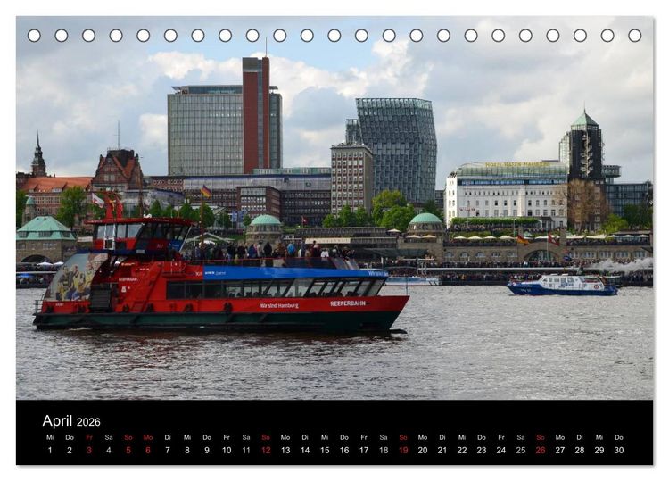 Produktbild: Auslaufparade des Hamburger Hafengeburtstages (Tischkalender 2026 DIN A5 quer), CALVENDO Monatskalender