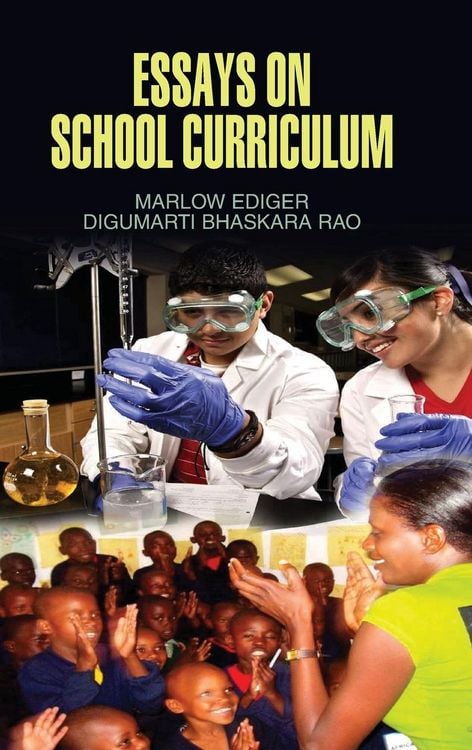 Produktbild: Essays on School Curriculum