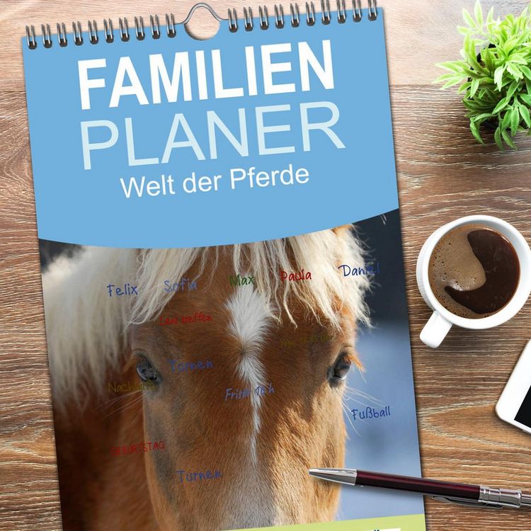 Produktbild: Familienplaner 2026 - Welt der Pferde mit 5 Spalten (Wandkalender, 21 x 45 cm) CALVENDO