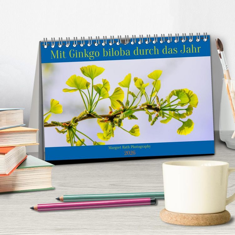 Produktbild: Mit Ginkgo biloba durch das Jahr (Tischkalender 2026 DIN A5 quer), CALVENDO Monatskalender