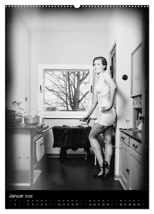 Produktbild: Nylons und Zigaretten (Wandkalender 2026 DIN A2 hoch), CALVENDO Monatskalender