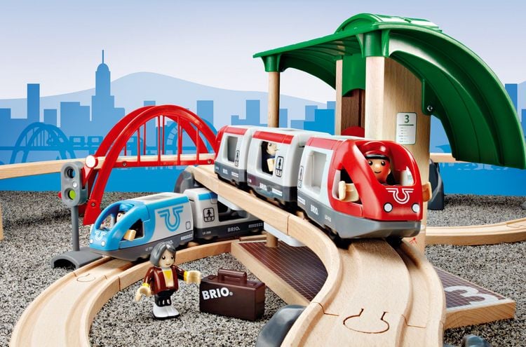 Produktbild: Brio Gro&szlig;es Bahn-Reisezug Set