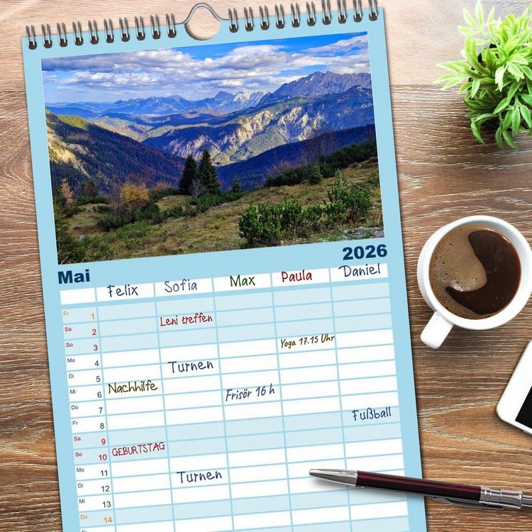 Produktbild: Familienplaner 2026 - Auf Hochtouren mit 5 Spalten (Wandkalender, 21 x 45 cm) CALVENDO