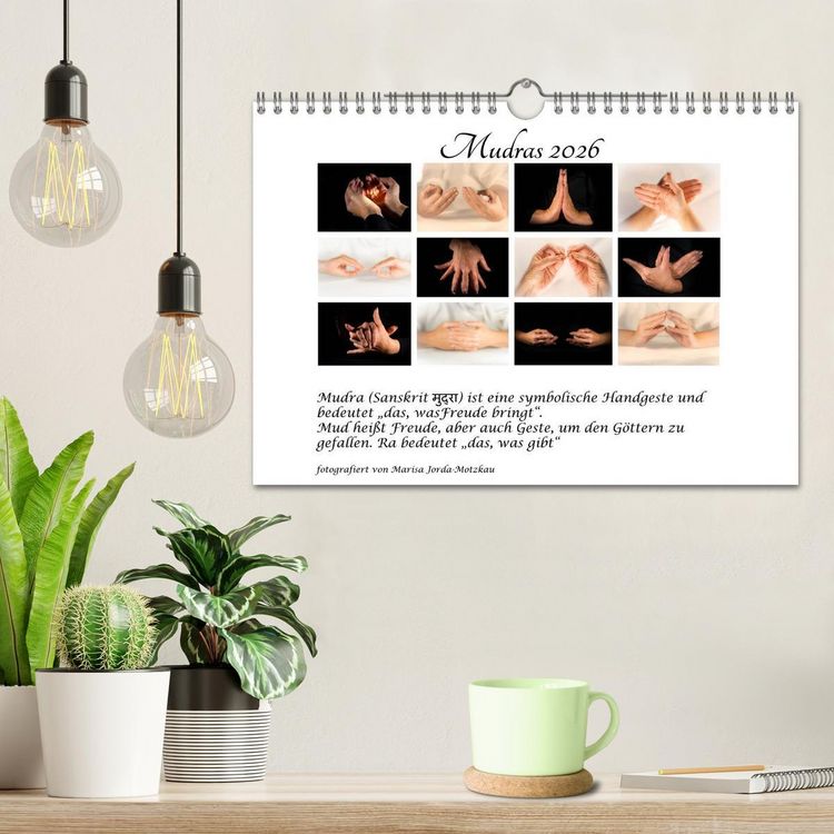Produktbild: Mudras / 2026 (Wandkalender 2026 DIN A4 quer), CALVENDO Monatskalender